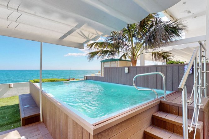 Duplex for sale in Estepona, Estepona