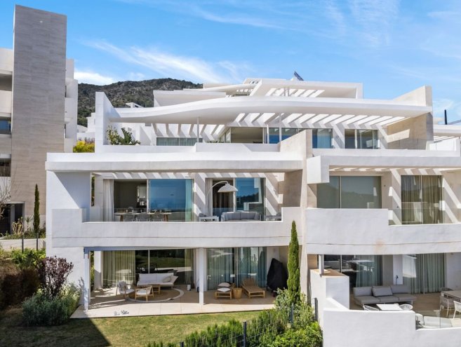 Apartamento Planta Media for sale in Marbella, Costa del Sol