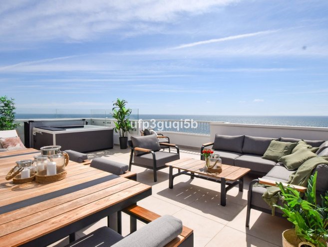 Penthouse for sale in Fuengirola, Costa del Sol