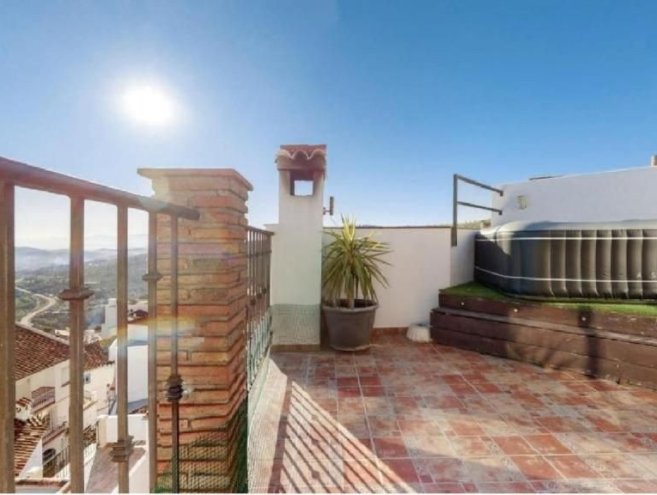 Apartment Complex for sale in Casarabonela, Costa del Sol