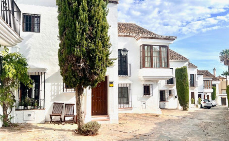 Townhouse for sale in Marbella, Marbella