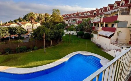 Middle Floor Apartment for sale in Torrequebrada, Torrequebrada