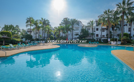 Penthouse for sale in Estepona, Estepona