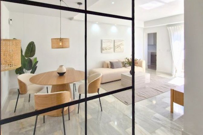 Middle Floor Apartment for sale in Estepona, Estepona