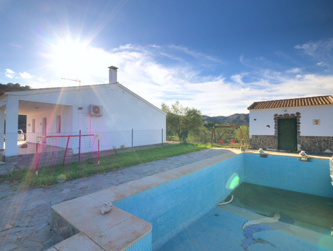 Willa for sale in Comares, Costa del Sol East