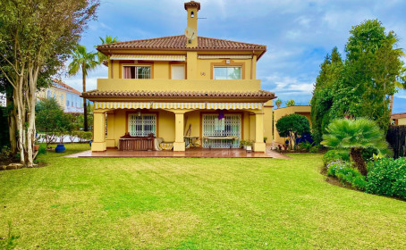 Detached Villa for sale in Atalaya, Atalaya