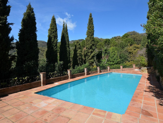 Finca - Cortijo for sale in Casares, Costa del Sol