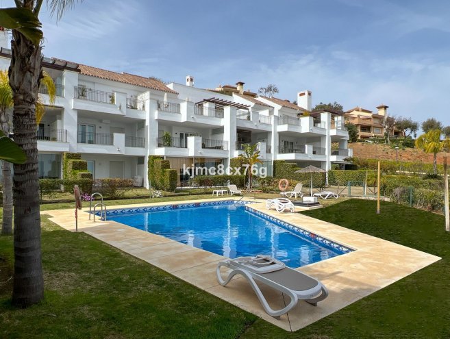 Apartment for sale in La Mairena, Costa del Sol