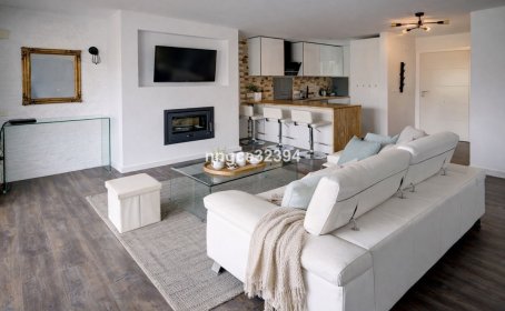 Top Floor Apartment for sale in Puerto Banús, Puerto Banús