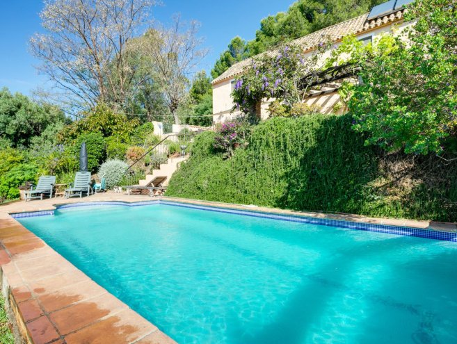 Detached Villa for sale in Estepona, Costa del Sol