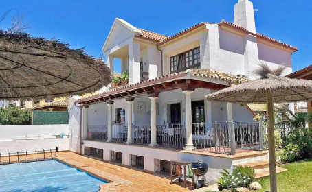 Villa - Chalet en venta en San Pedro de Alcántara, San Pedro de Alcántara