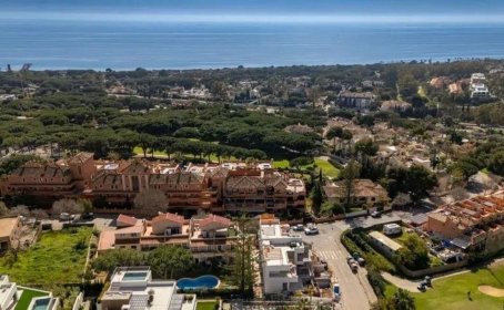 Semi-Detached House for sale in Cabopino, Cabopino