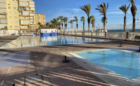 Apartament na środkowym piętrze for sale in Algarrobo, Algarrobo