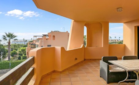 Middle Floor Apartment for sale in Casares Playa, Casares Playa