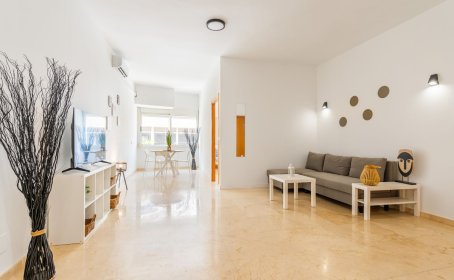 Apartament na środkowym piętrze for sale in Torremolinos Centro, Torremolinos Centro