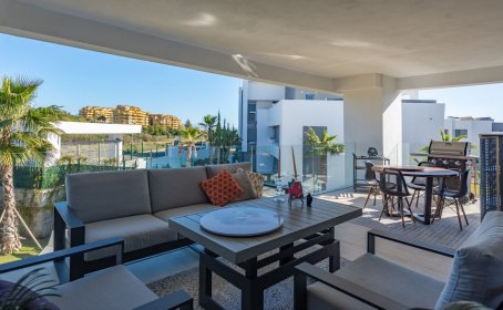 Apartamento Planta Media en venta en Selwo, Selwo