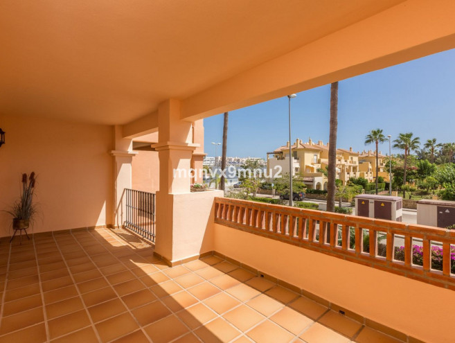 Apartament na środkowym piętrze for sale in La Cala de Mijas, Costa del Sol