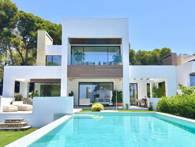 Detached Villa for sale in Marbella, Costa del Sol