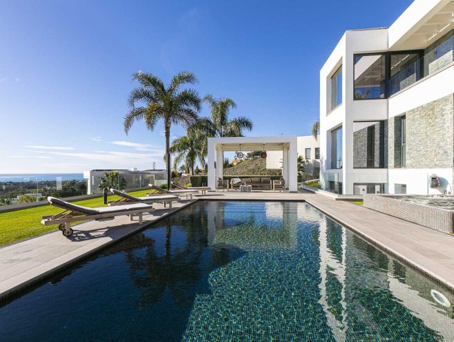 Detached Villa for sale in Benahavís, Costa del Sol