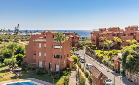 Penthouse for sale in Estepona, Estepona