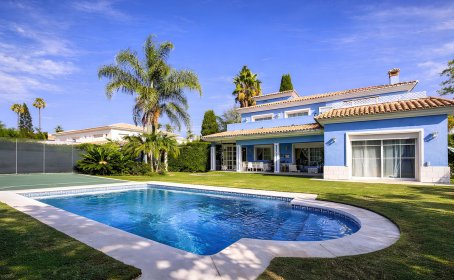Willa for sale in Guadalmina Baja, Guadalmina Baja