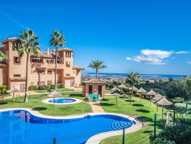 Penthouse for sale in La Mairena, Costa del Sol