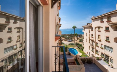 Middle Floor Apartment for sale in Estepona, Estepona