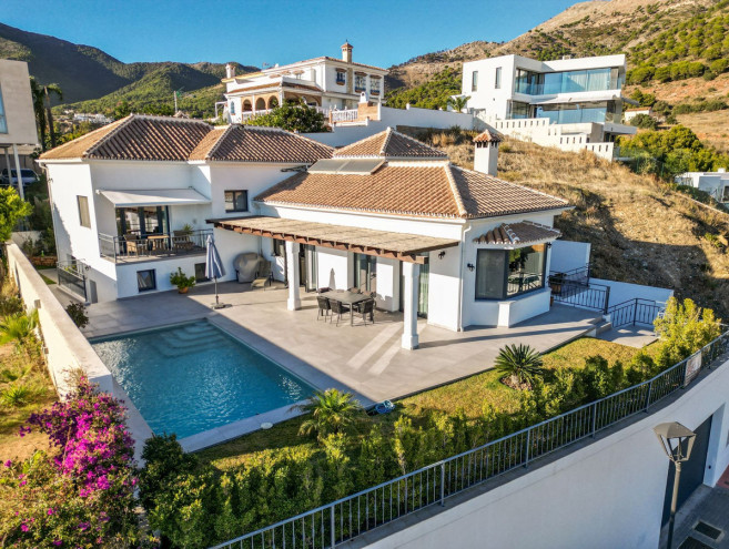 Detached Villa for sale in Mijas, Costa del Sol