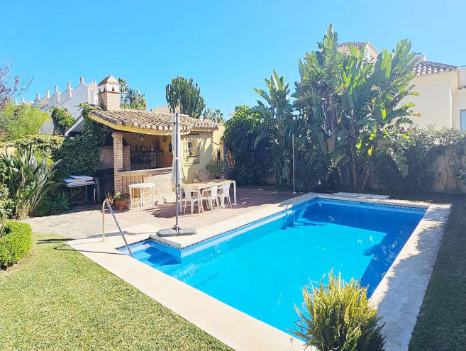 Pareada en venta en Marbella, Costa del Sol