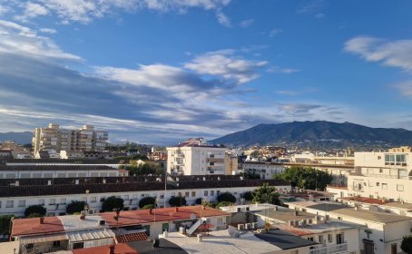 Apartamento en Planta Última en venta en Fuengirola, Fuengirola