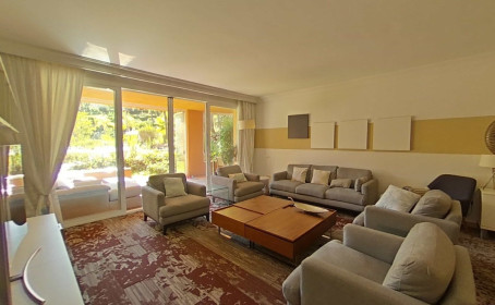 Apartament na parterze for sale in Nueva Andalucía, Nueva Andalucía