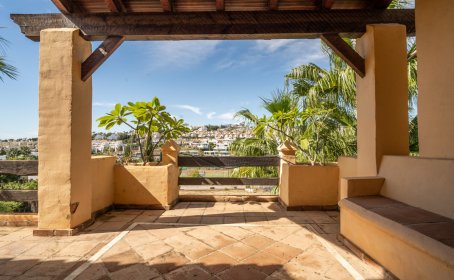 Middle Floor Apartment for sale in Estepona, Estepona