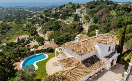 Detached Villa for sale in Benahavís, Benahavís