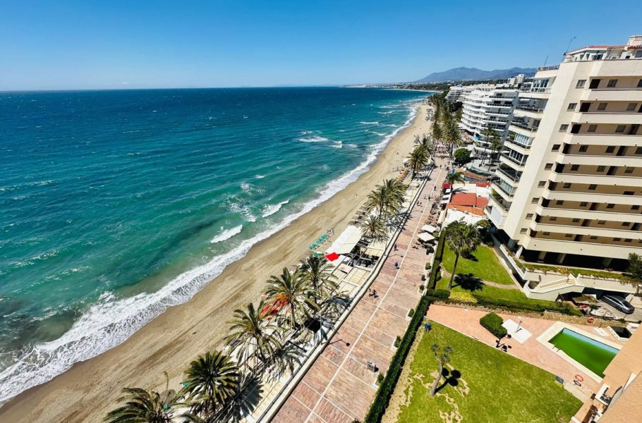 Top Floor Studio for sale in Marbella, Marbella