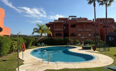 Middle Floor Apartment for sale in Estepona, Estepona