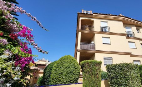 Apartament na środkowym piętrze for sale in Mijas Golf, Mijas Golf