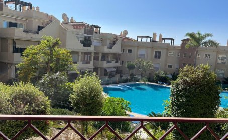Apartament na środkowym piętrze for sale in Estepona, Estepona