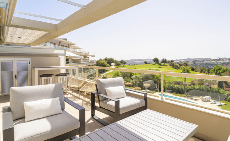 Apartament na środkowym piętrze for sale in La Cala Golf, La Cala Golf