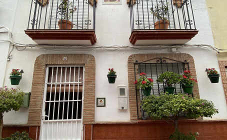 Adosada en venta en Estepona, Estepona