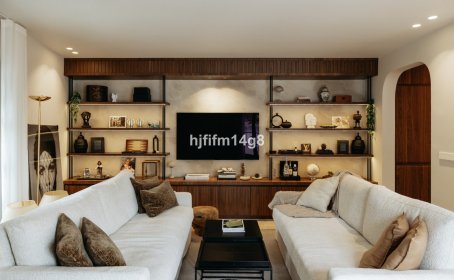 Townhouse for sale in The Golden Mile, The Golden Mile