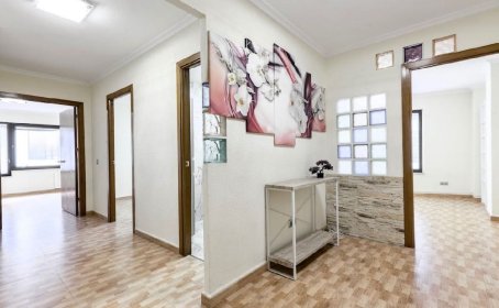 Oficina for sale in Marbella, Marbella