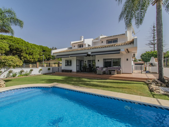 Villa - Chalet en venta en Marbella, Costa del Sol