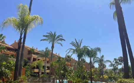 Apartamento Planta Media en venta en Marbella, Marbella