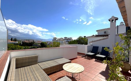 Semi-Detached House for sale in La Duquesa, La Duquesa