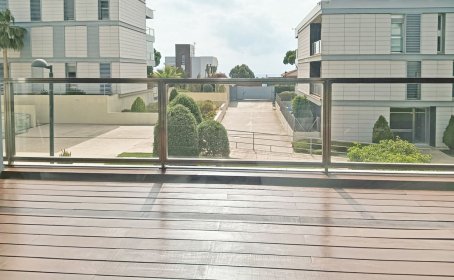 Apartamento Planta Media en venta en Manilva, Manilva