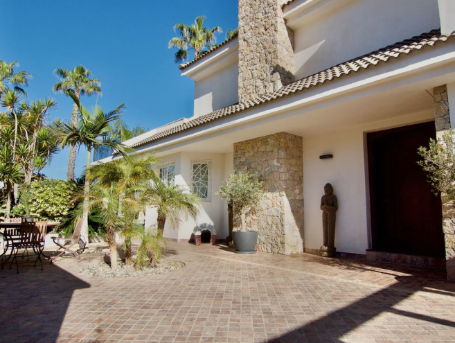 Villa - Chalet en venta en Alhaurín de la Torre, Costa del Sol