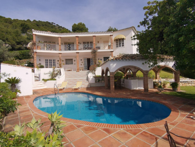 Detached Villa for sale in Mijas, Costa del Sol