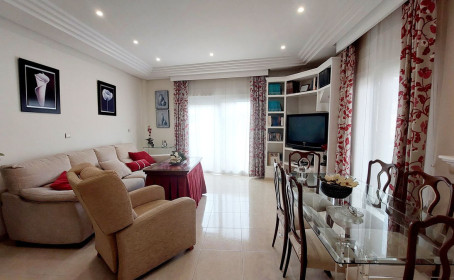 Apartament na ostatnim piętrze for sale in Fuengirola, Fuengirola