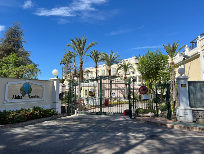 Aparcamiento en venta en Nueva Andalucía, Costa del Sol