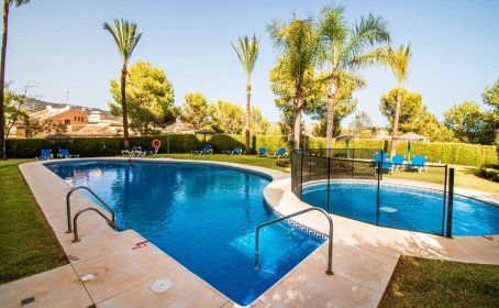 Apartament na środkowym piętrze for sale in Elviria, Elviria